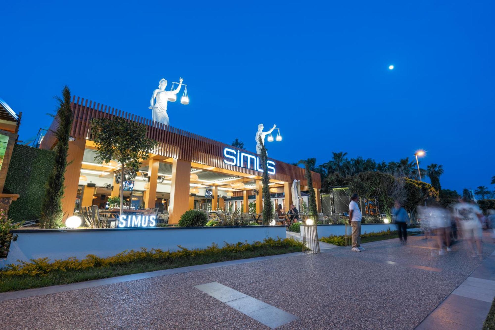 Simus Beach Hotel Side Exterior photo